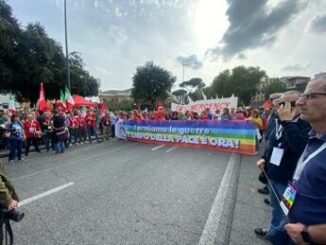 Fermiamo le guerre da Roma a Milano cortei in 7 citta