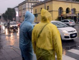 Maltempo Italia oggi allerta arancione in 5 regioni scuole chiuse e rischio nubifragi