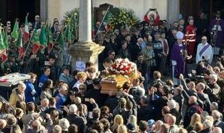 Matilde Lorenzi oggi a Giaveno i funerali della sciatrice