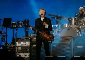 Parigi riapre Notre Dame Paul McCartney tra i possibili cantanti alla cerimonia