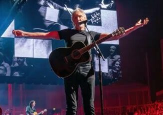 Roger Waters attacca lItalia Vergogna per aver giocato il match di Nations League con Israele