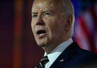 Usa gaffe di Biden su spazzatura la precisazione dopo le polemiche