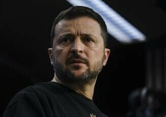 Zelensky contro Usa Nato e alleati. Russia esulta Ha perso legittimita