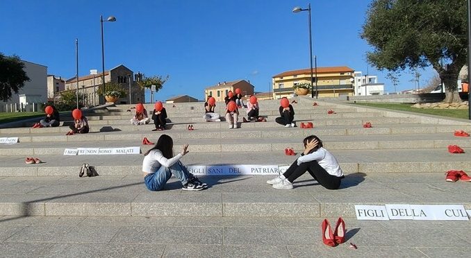 Scuola media Diaz per la Giornata contro la violenza sulle donne