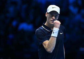 Sinner batte Medvedev terza vittoria e semifinali Atp Finals